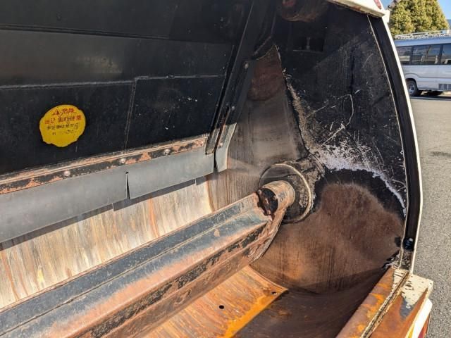 HINO DUTRO 2017 Image 31