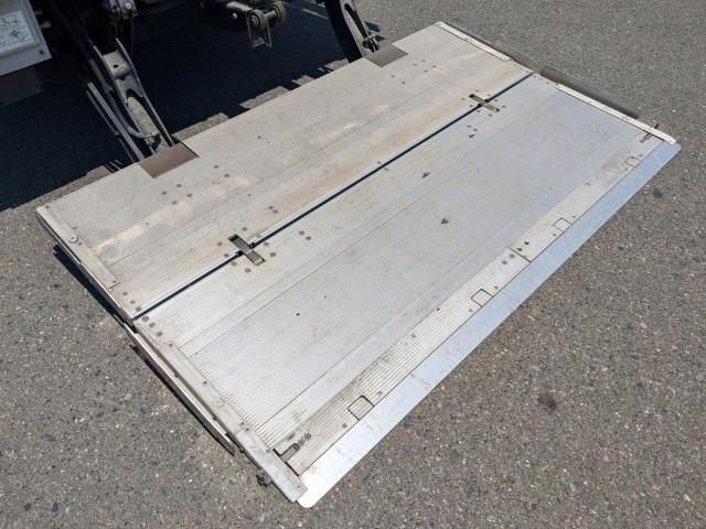 MITSUBISHI CANTER 2016 Image 31