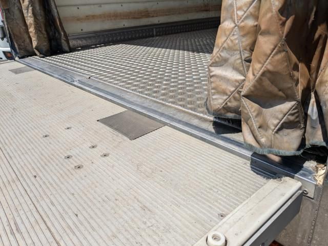 MITSUBISHI CANTER 2016 Image 31