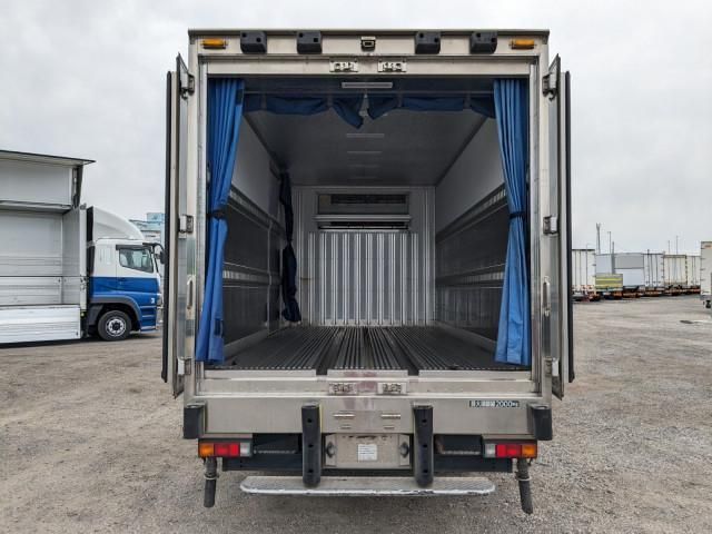 MITSUBISHI CANTER 2016 Image 31