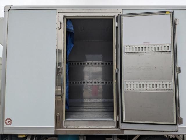 MITSUBISHI CANTER 2016 Image 31