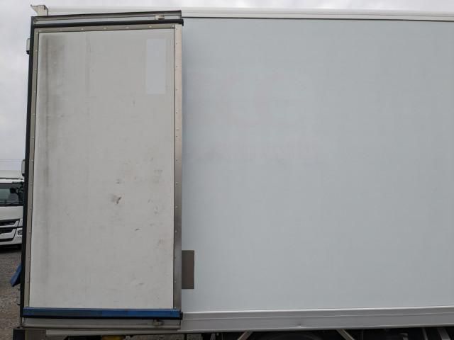 MITSUBISHI CANTER 2016 Image 31