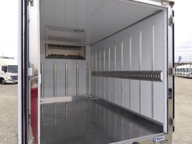 MITSUBISHI CANTER 2024 Image 31