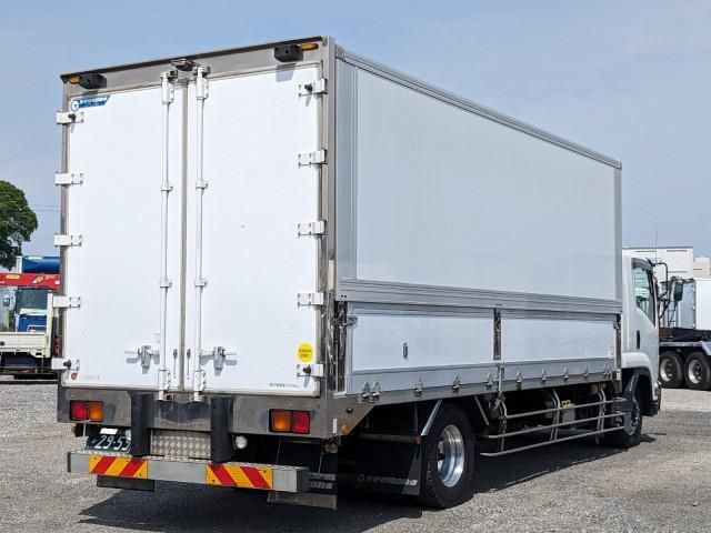 ISUZU FORWARD 2017 Image 31