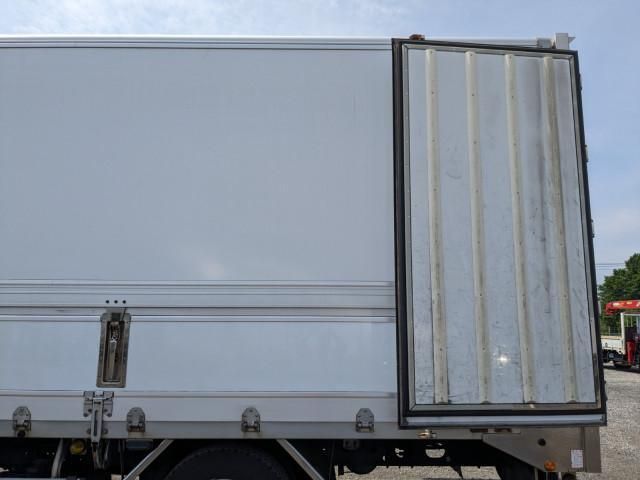 ISUZU FORWARD 2017 Image 31