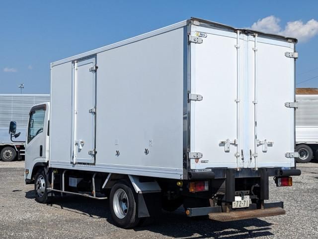 ISUZU ELF 2013 Image 31