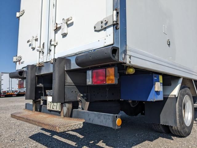 ISUZU ELF 2013 Image 31