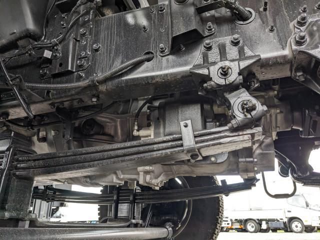 ISUZU GIGA 2024 Image 31