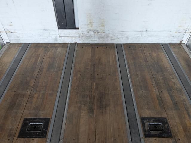 HINO PROFIA 2012 Image 31