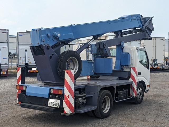 HINO DUTRO 2011 Image 31