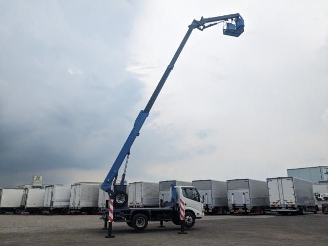 HINO DUTRO 2011 Image 31