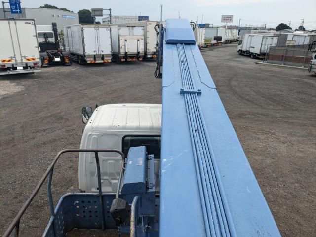 HINO DUTRO 2011 Image 31