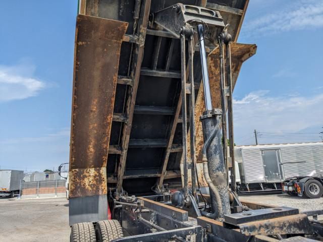 ISUZU GIGA 2014 Image 31