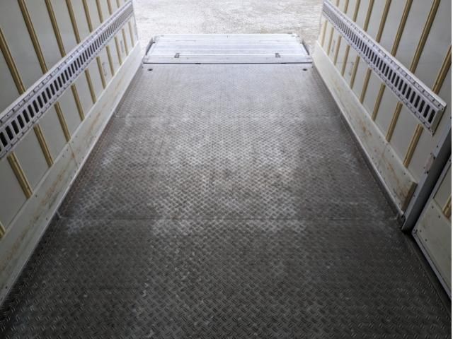 HINO DUTRO 2018 Image 31