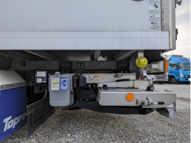 HINO DUTRO 2018 Image 31