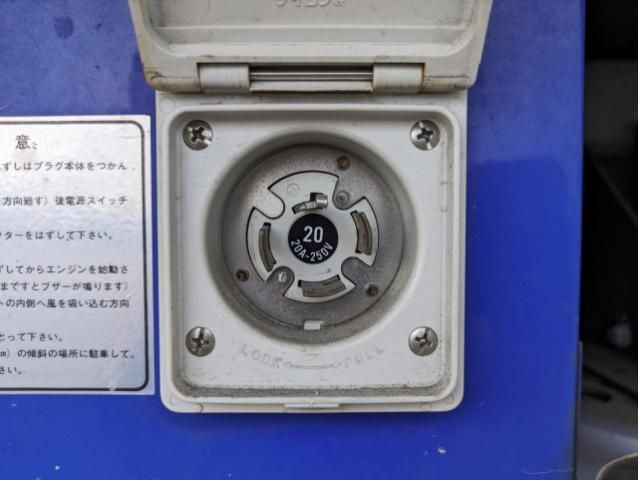 HINO DUTRO 2018 Image 31