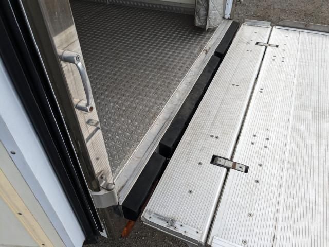 HINO DUTRO 2018 Image 31