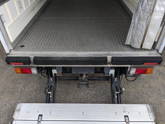 HINO DUTRO 2018 Image 31