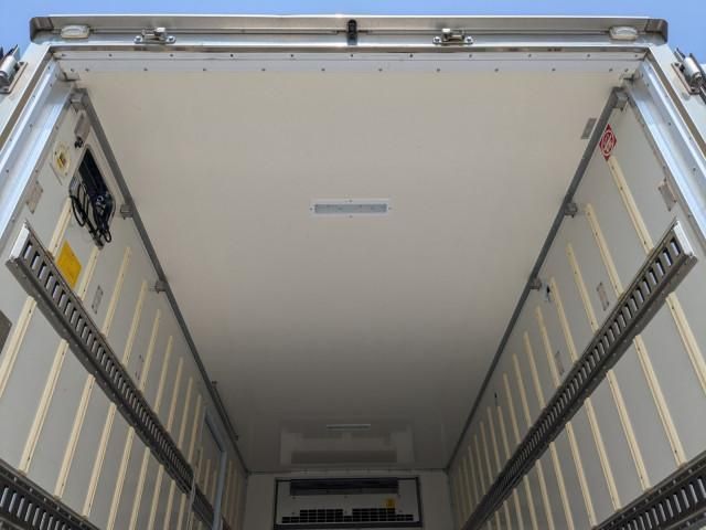 HINO DUTRO 2018 Image 31