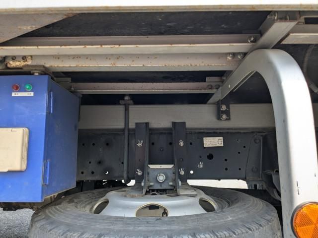 HINO DUTRO 2018 Image 31