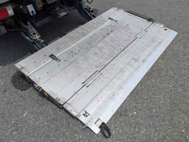 HINO DUTRO 2018 Image 31