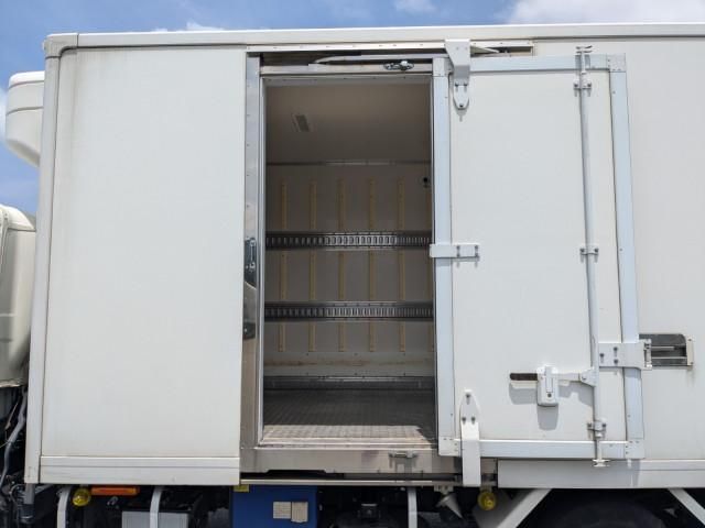 HINO DUTRO 2018 Image 31