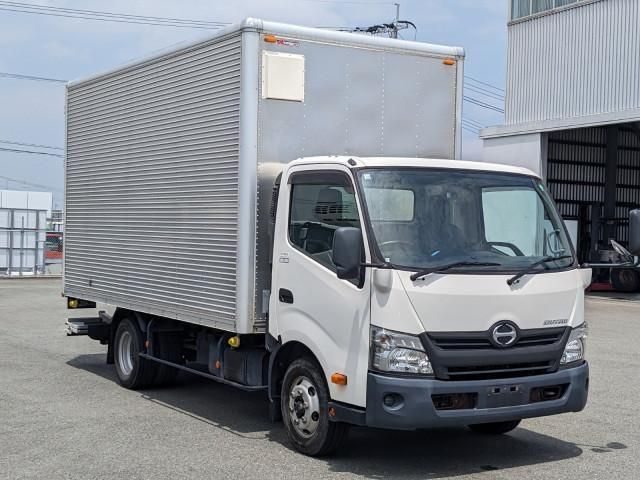 HINO DUTRO 2018 Image 31