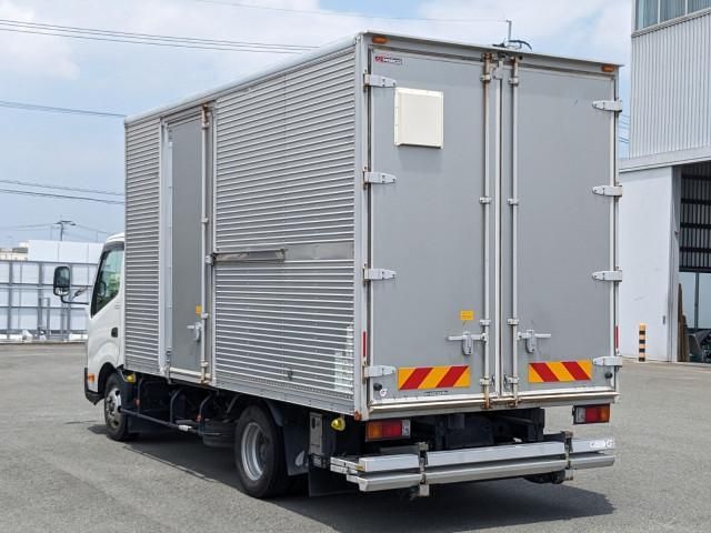 HINO DUTRO 2018 Image 31