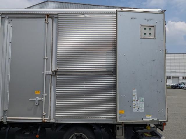 HINO DUTRO 2018 Image 31