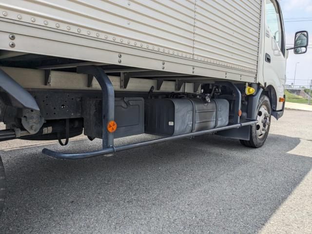 HINO DUTRO 2018 Image 31