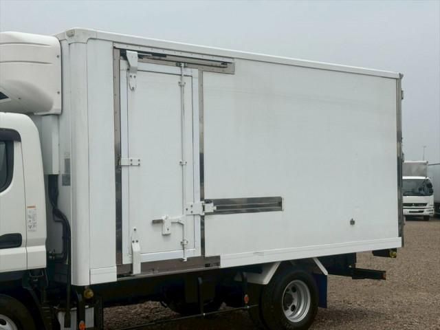 MITSUBISHI CANTER 2019 Image 31