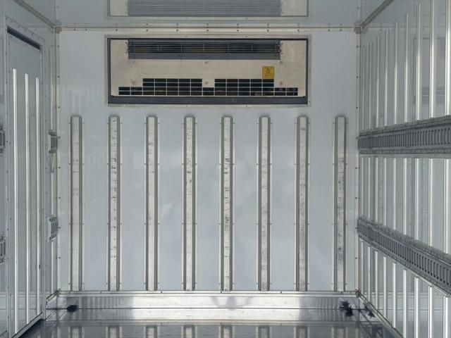 MITSUBISHI CANTER 2019 Image 31