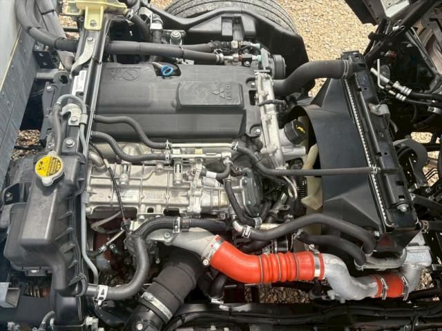 MITSUBISHI CANTER 2019 Image 31