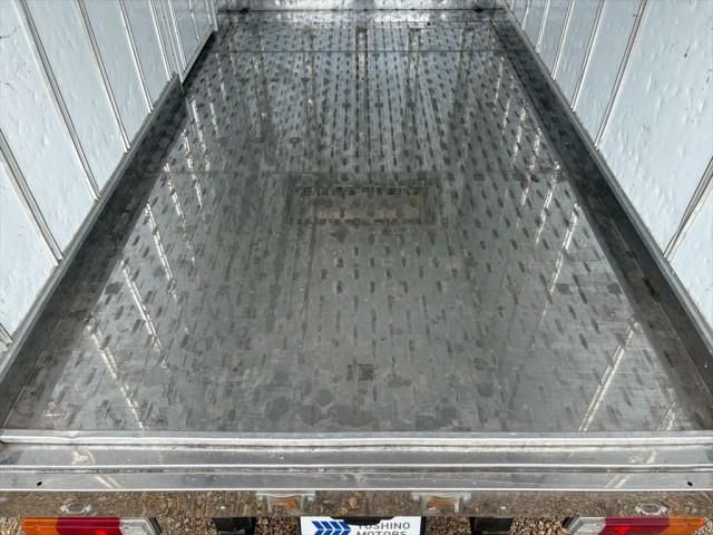 HINO DUTRO 2019 Image 31