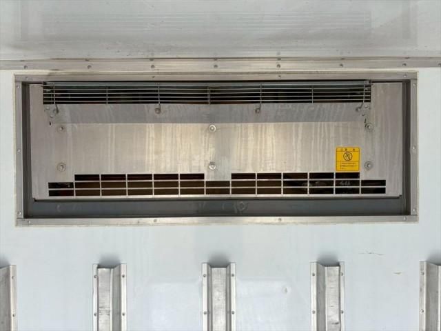 HINO DUTRO 2019 Image 31