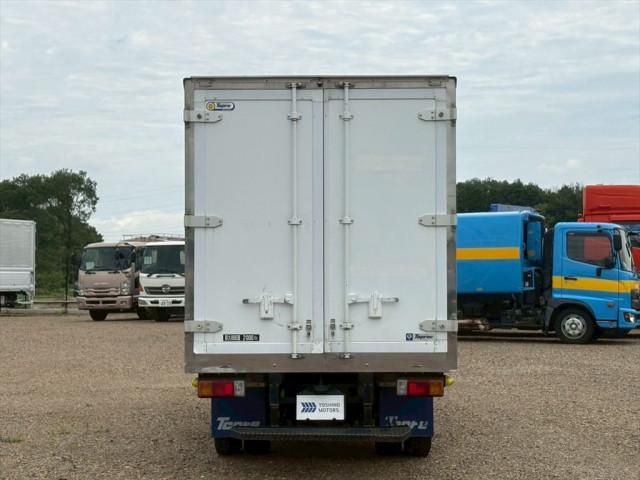 HINO DUTRO 2019 Image 31