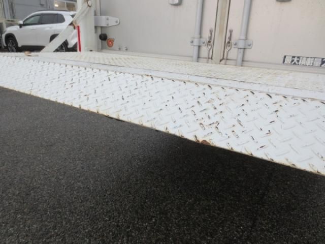 MITSUBISHI CANTER 2023 Image 31