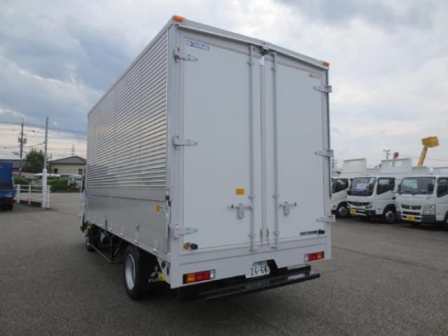 MITSUBISHI CANTER 2023 Image 31