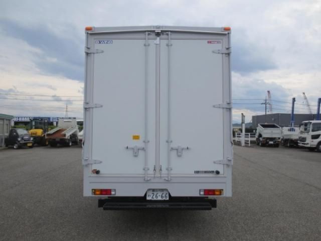 MITSUBISHI CANTER 2023 Image 31