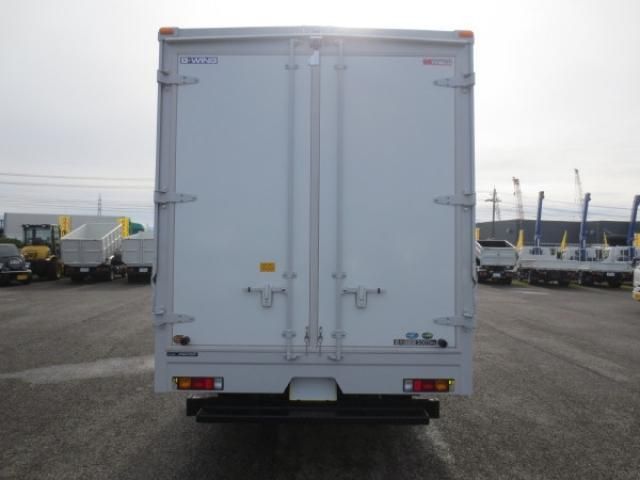 MITSUBISHI CANTER 2023 Image 31