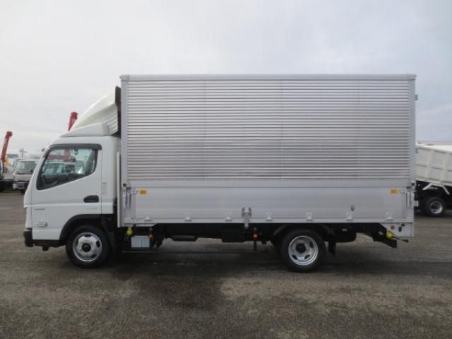 MITSUBISHI CANTER 2023 Image 31