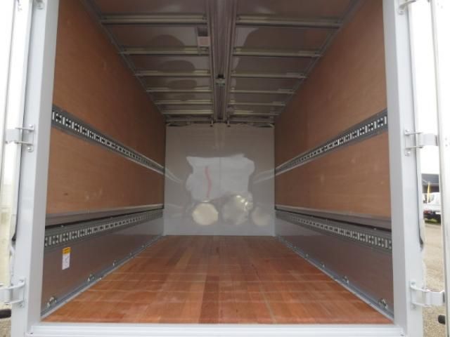 MITSUBISHI CANTER 2023 Image 31