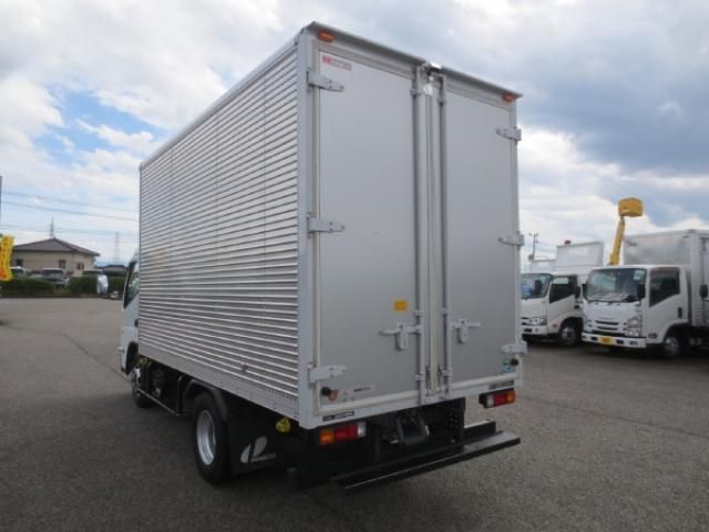 MITSUBISHI CANTER 2022 Image 31