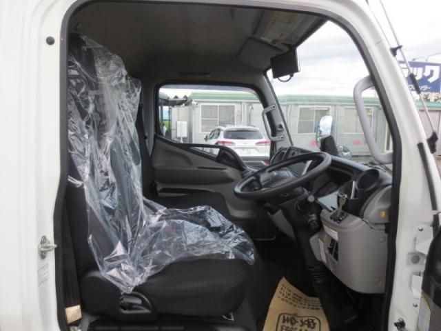 MITSUBISHI CANTER 2022 Image 31