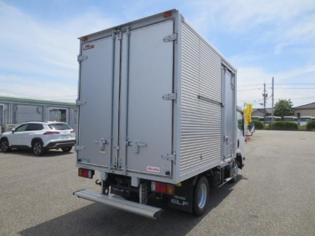 ISUZU ELF 2018 Image 31