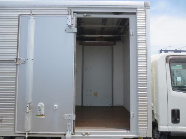 ISUZU ELF 2018 Image 31