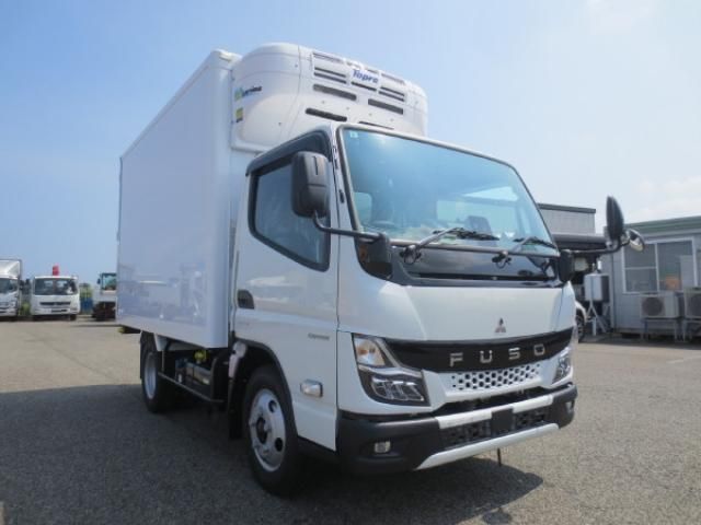 MITSUBISHI CANTER 2024 Image 31