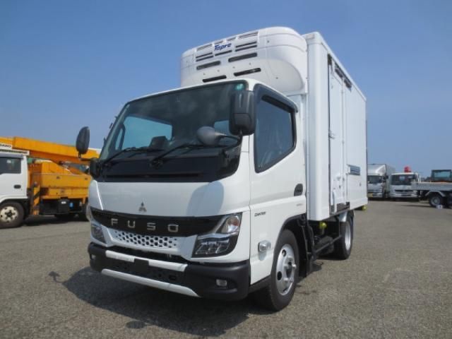 MITSUBISHI CANTER 2024 Image 31