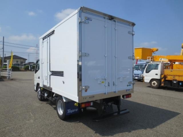 MITSUBISHI CANTER 2024 Image 31