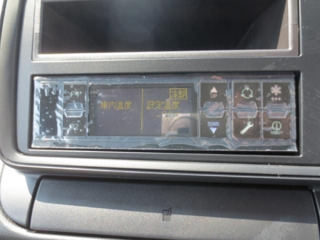 MITSUBISHI CANTER 2024 Image 31